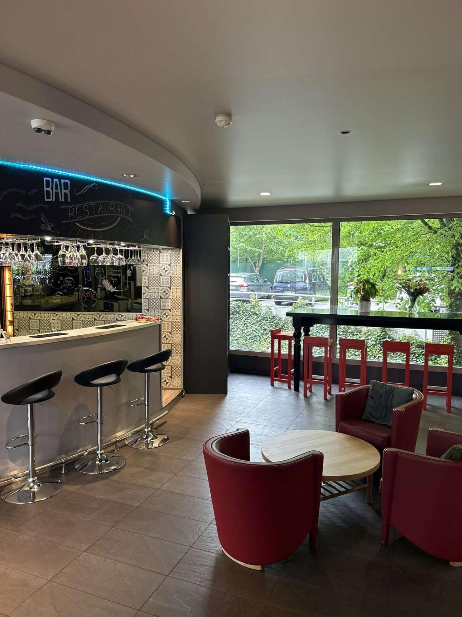 Standing Hotel Suites By Actisource Roissy-en-France Eksteriør billede