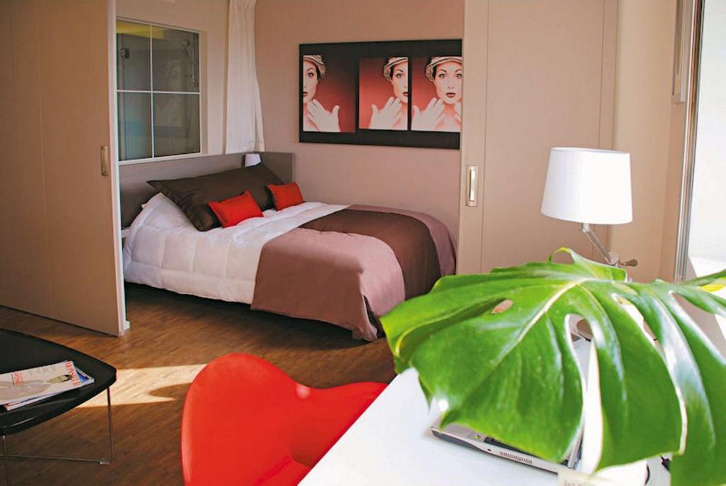 Standing Hotel Suites By Actisource Roissy-en-France Værelse billede
