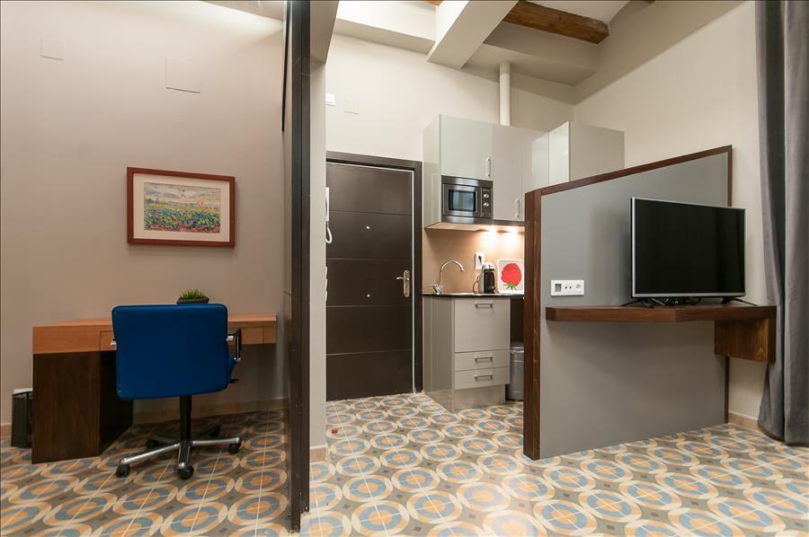 Standing Hotel Suites By Actisource Roissy-en-France Eksteriør billede